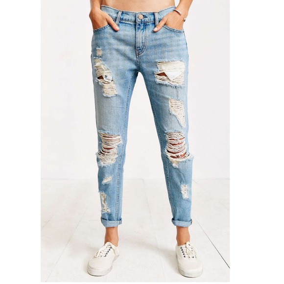 Urban Outfitters Denim - BDG slim boyfriend low rise jeans